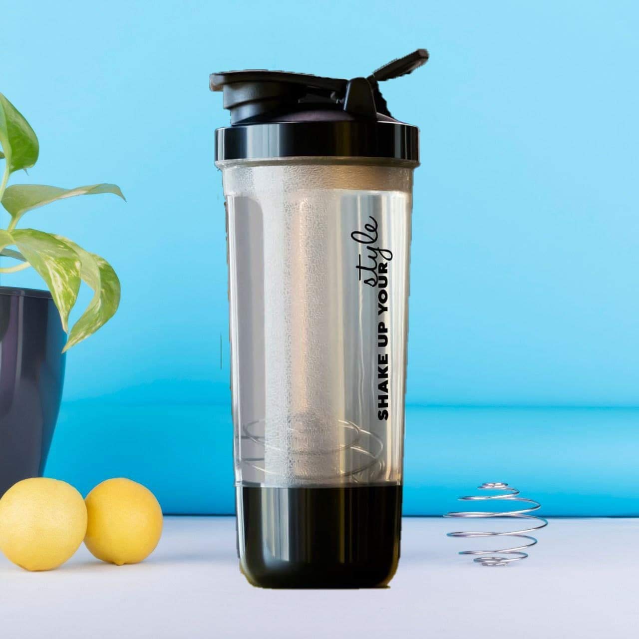 Leak Proof BPA Free Material 600ml Protein Shaker Bottle for Protein Mix with Storage Compartment and Stainless Steel Blender Ball for Pre/Post Workout Drinks, Gym